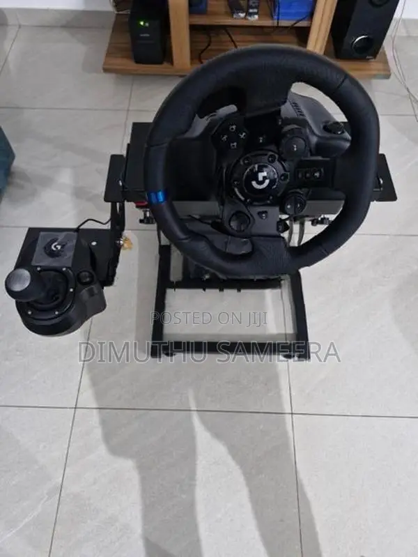 Logitec G923 Steering Wheel