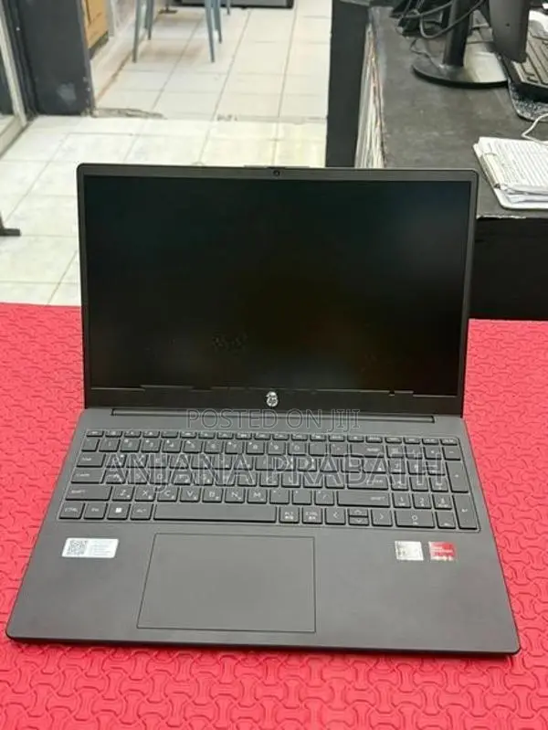 HP 15" - Ryzen 5
