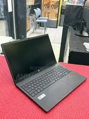 HP 15" - Ryzen 5