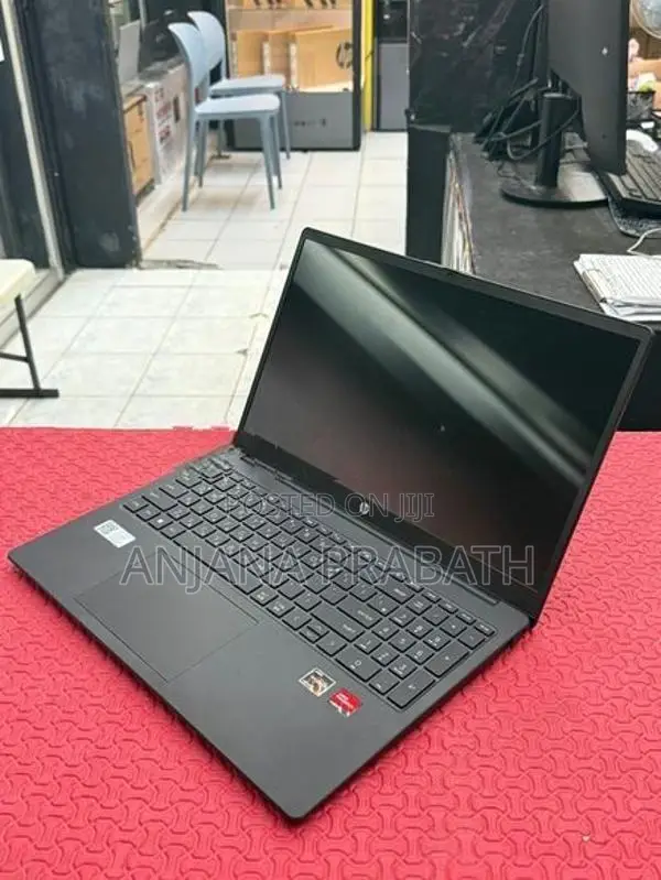 HP 15" - Ryzen 5