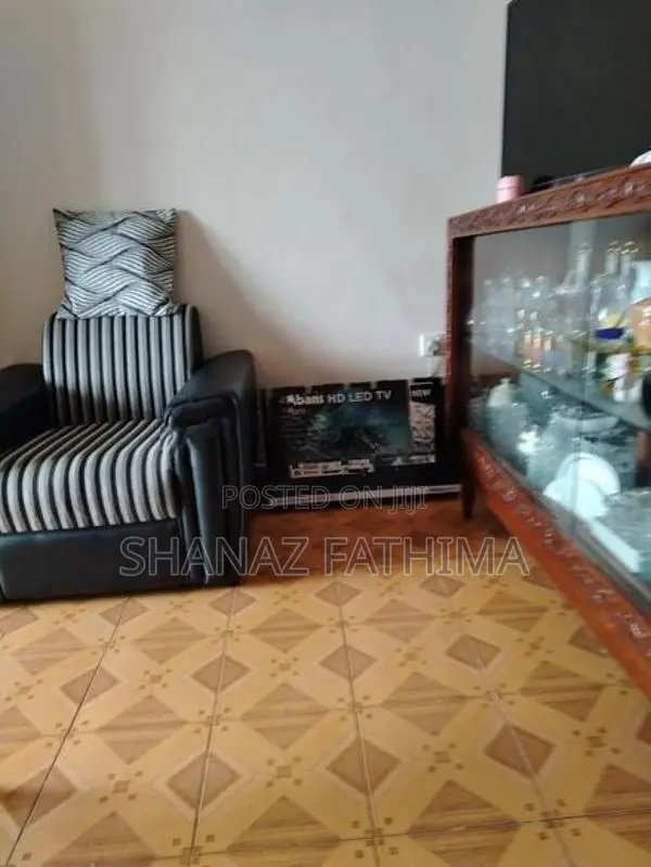 Abans HD LED TV 32"