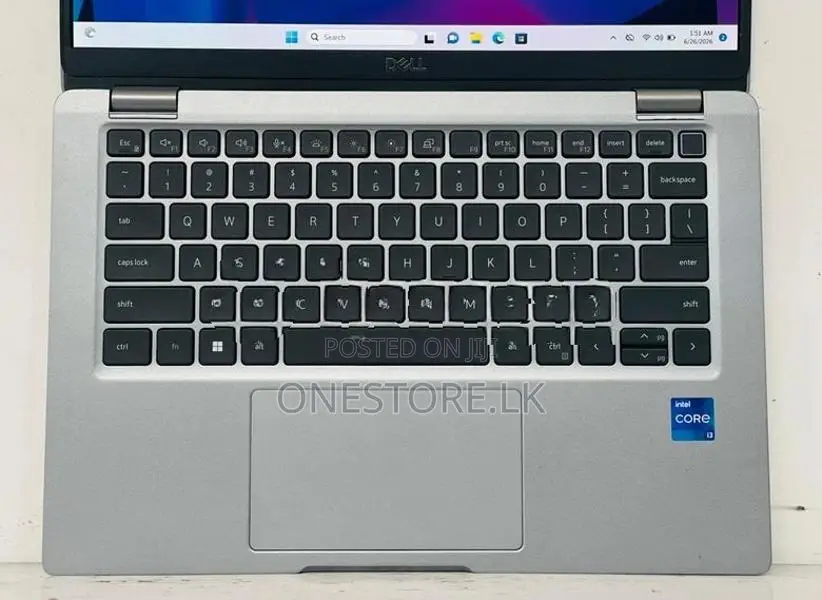 core i3 12th Gen Dell Latitude 5330 256GB 8GB