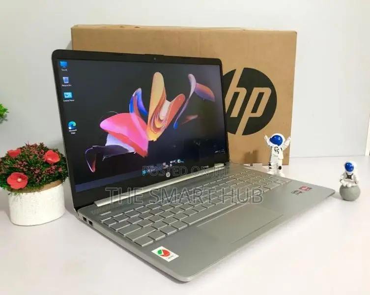 HP AMD Ryzen 7 5700U 8GB RAM 512GB NVME Professional Laptop