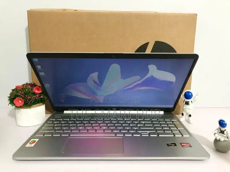 HP AMD Ryzen 7 5700U 8GB RAM 512GB NVME Professional Laptop