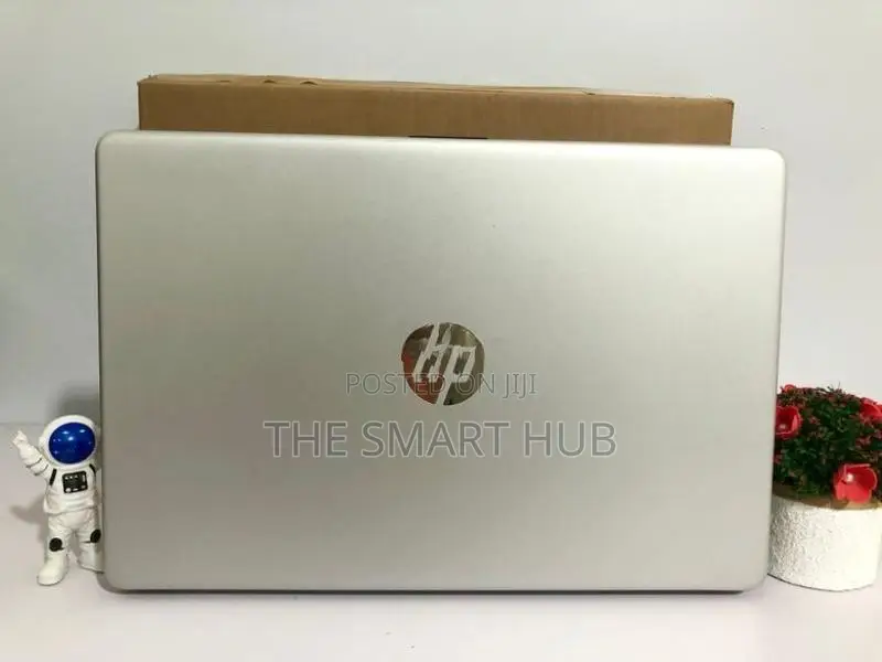 HP AMD Ryzen 7 5700U 8GB RAM 512GB NVME Professional Laptop