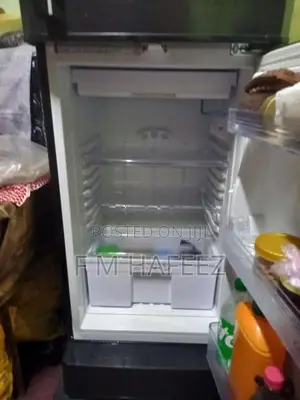 Refrigerator Direct Cool Inverter 180L IRI195