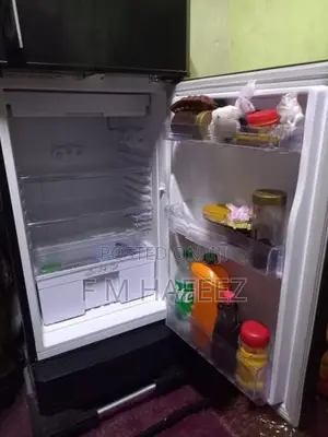 Refrigerator Direct Cool Inverter 180L IRI195