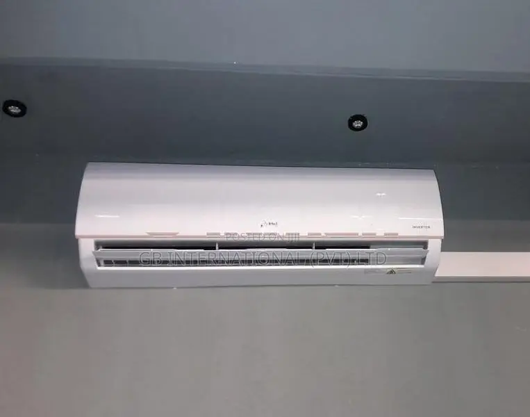 Comfri 36000BTU Wall mount Inverter AC