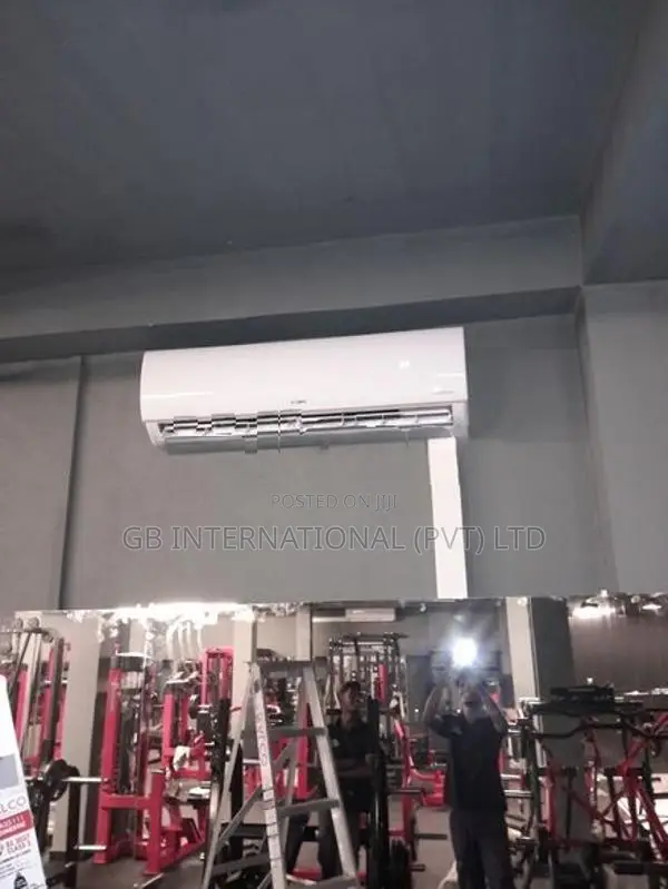 Comfri 36000BTU Wall mount Inverter AC