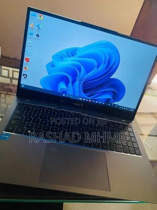 Alwa Windows 11 Pro Laptop