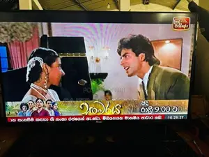 43 Inch TV එකක් විකිණීමට