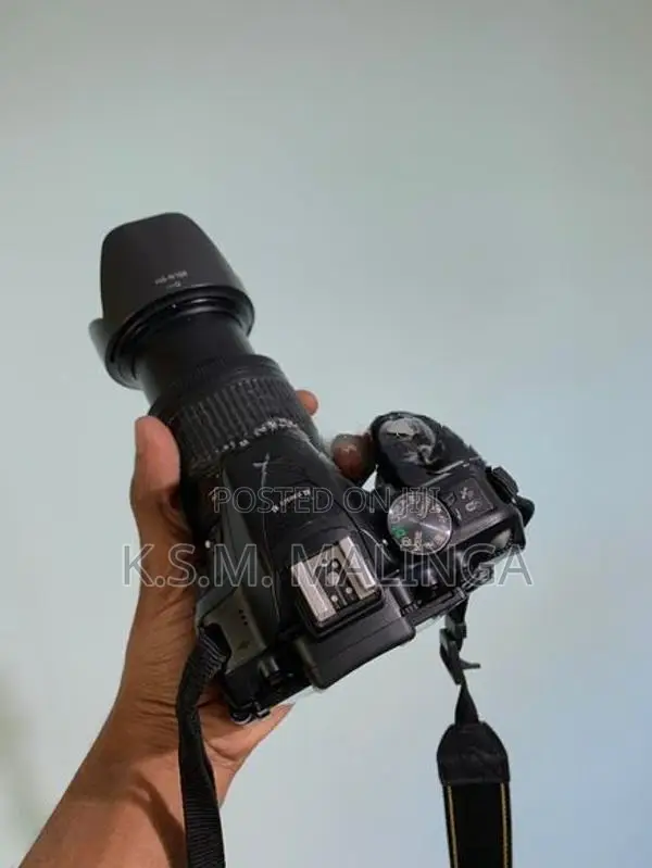 Nikon D5300 with 18-55mm Kit Lens