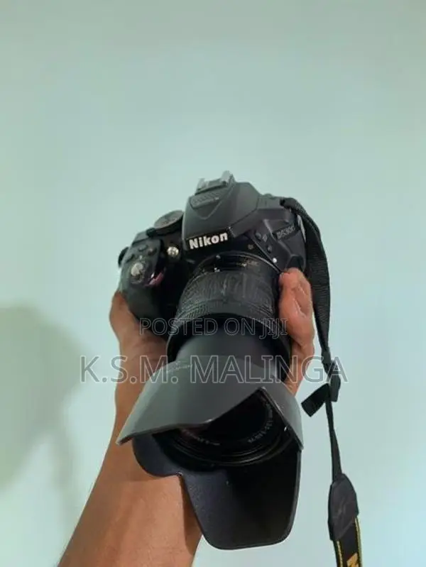 Nikon D5300 with 18-55mm Kit Lens