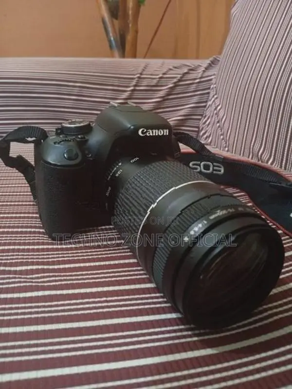 Canon EOS 600D DSLR