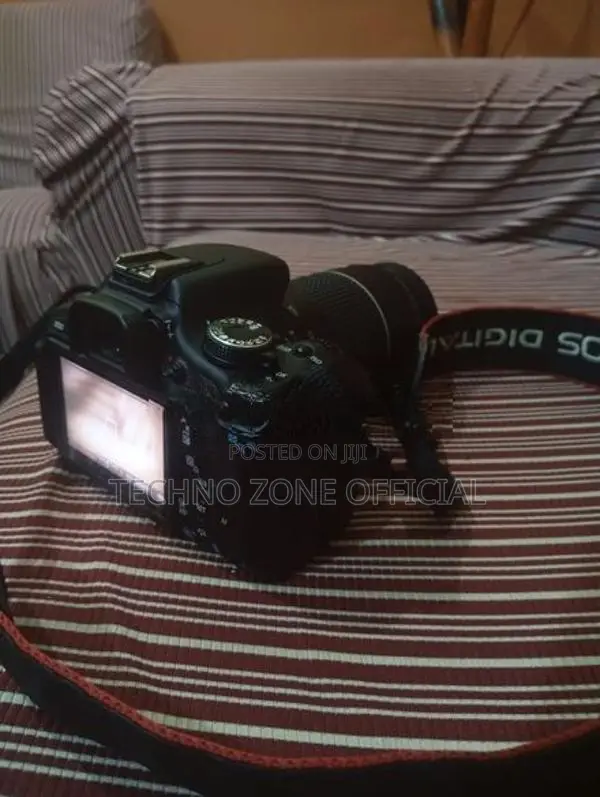 Canon EOS 600D DSLR
