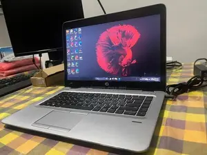 Hp Elitebook 840 G4 i5 7th Gen with Charger