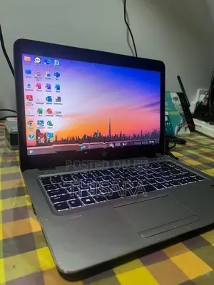 Hp Elitebook 840 G4 i5 7th Gen with Charger