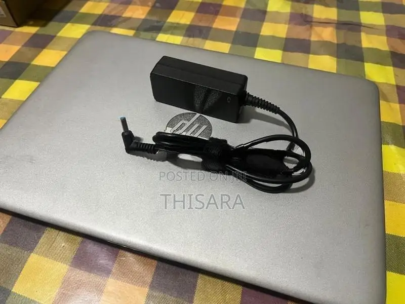 Hp Elitebook 840 G4 i5 7th Gen with Charger