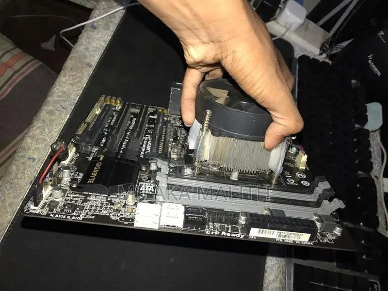i5 4th Gen( B85 Motherboard )