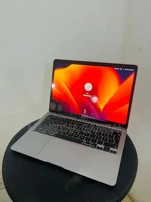 Apple MacBook Air M1 Chip +8GB Ram -256GB SSD, 13inch