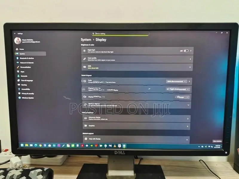 27 Inch Monitor