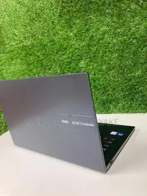 Asus VivoBook 14 X1404VA