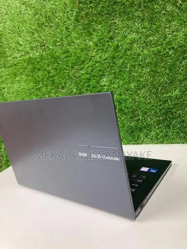 Asus VivoBook 14 X1404VA