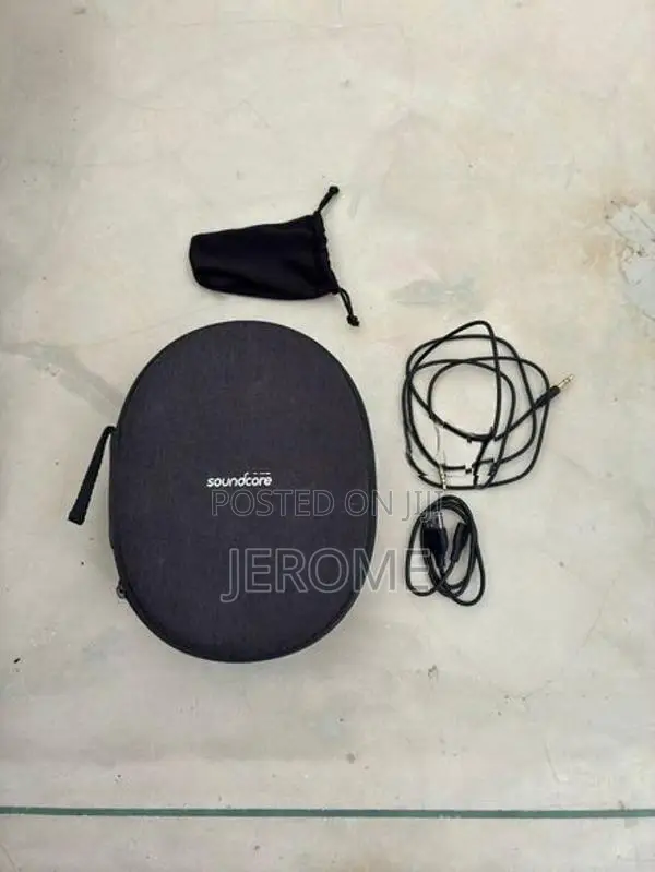 Soundcore q30 Overear Headphones
