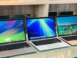 Apple MacBook Air M1 Chip 8GB RAM 256GB SSD