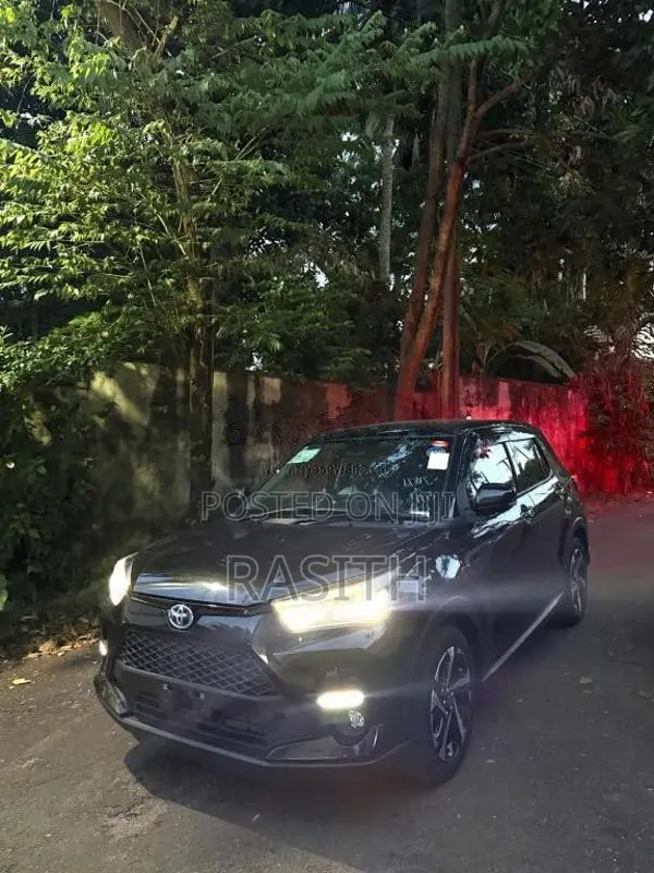 Toyota Raize Hybrid 2024 SUV Unregistered (Recondition)