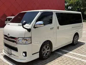 Toyota KDH 2014 Van (Used)