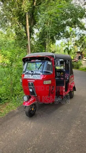 Bajaj 4 Stroke 2008 Three Wheel (Used)