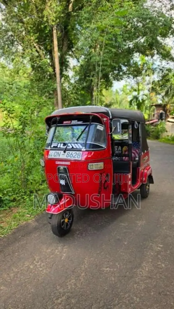 Bajaj 4 Stroke 2008 Three Wheel (Used)