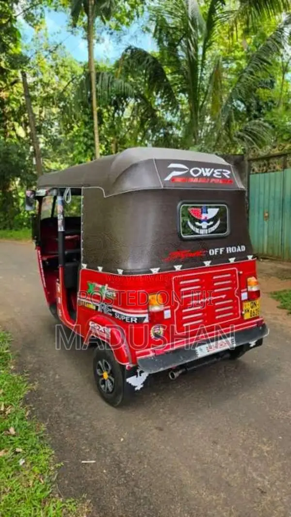 Bajaj 4 Stroke 2008 Three Wheel (Used)