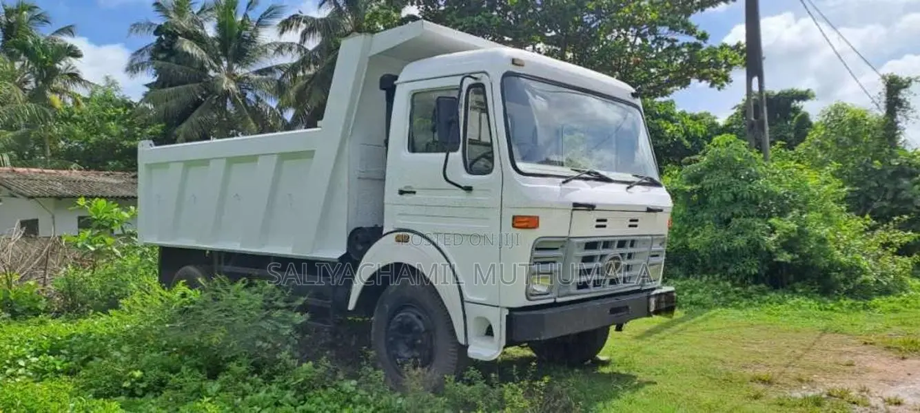 Tata 1615 2011 Lorry (Used)