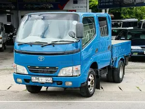 Toyota CrewCab 2006 Crew Cab (Used)