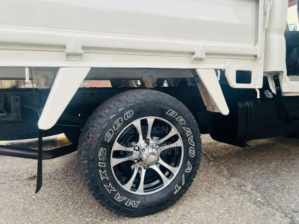 Toyota CrewCab 2006 Crew Cab (Used)
