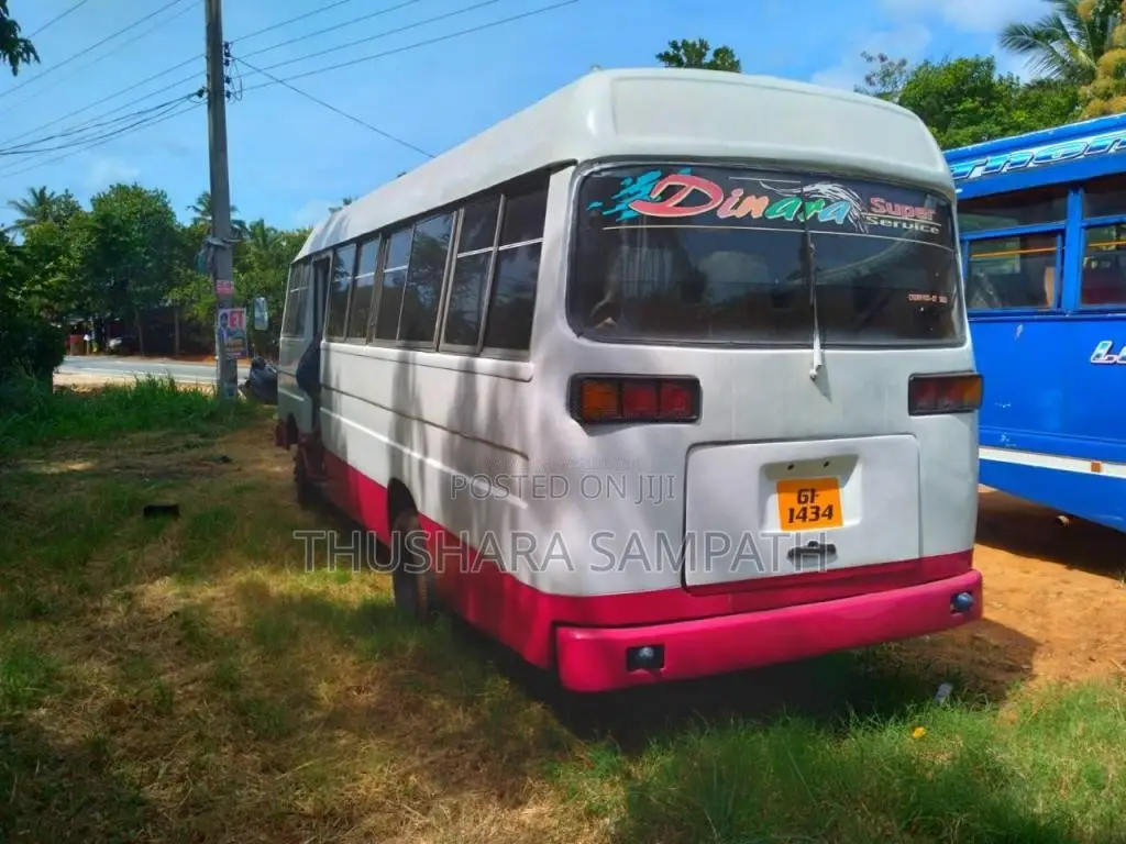 Mitsubishi Rose 1981 Bus (Used)