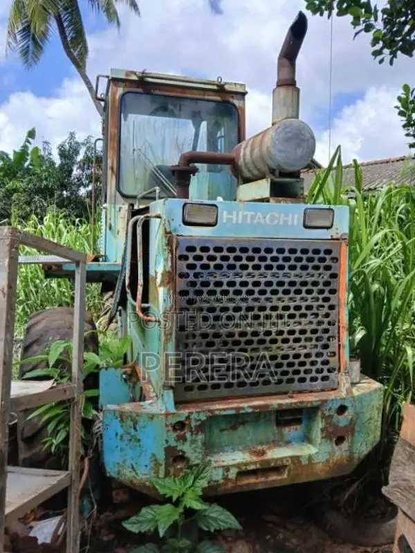 Hitachi LX80 Loader 2004 Heavy-Duty (Used)