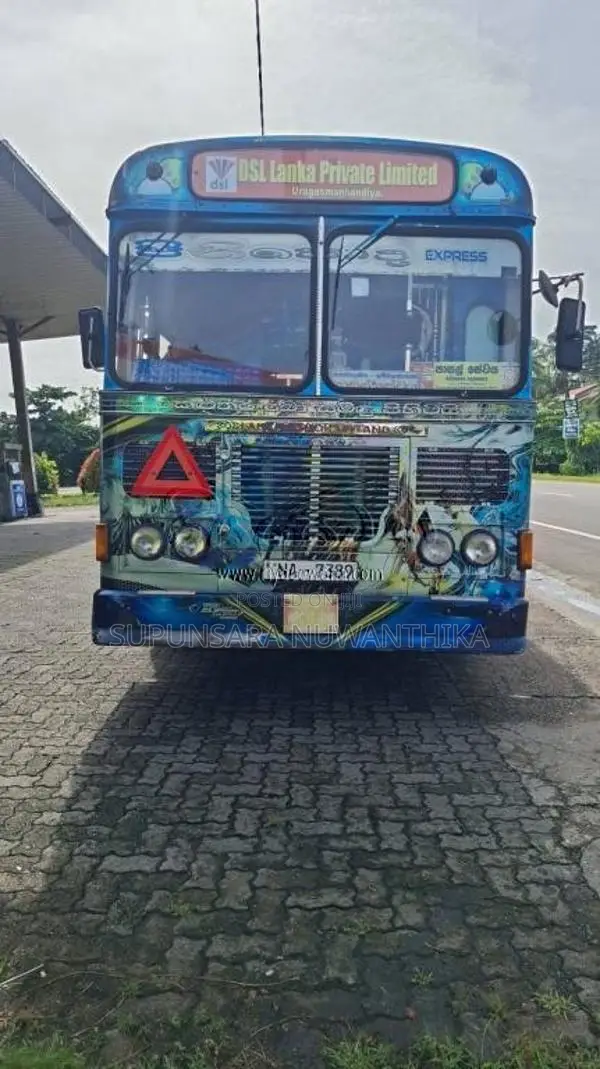 Ashok-Leyland Viking 2009 Bus (Used)