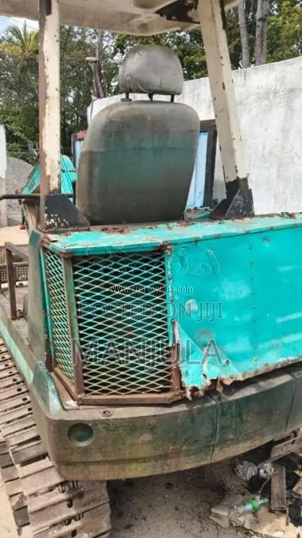 Kubota 30 2014 Heavy-Duty (Used)