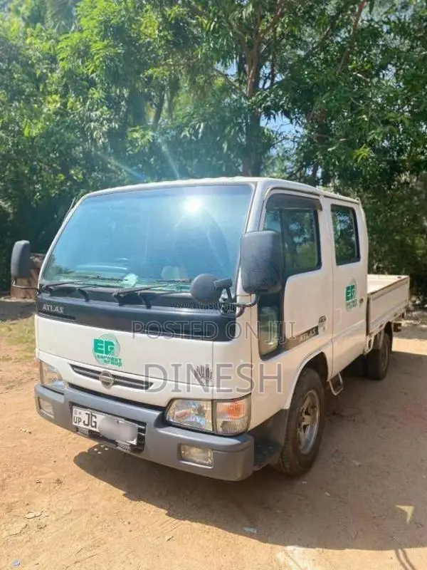 Nissan CrewCab 1999 Crew Cab (Used)