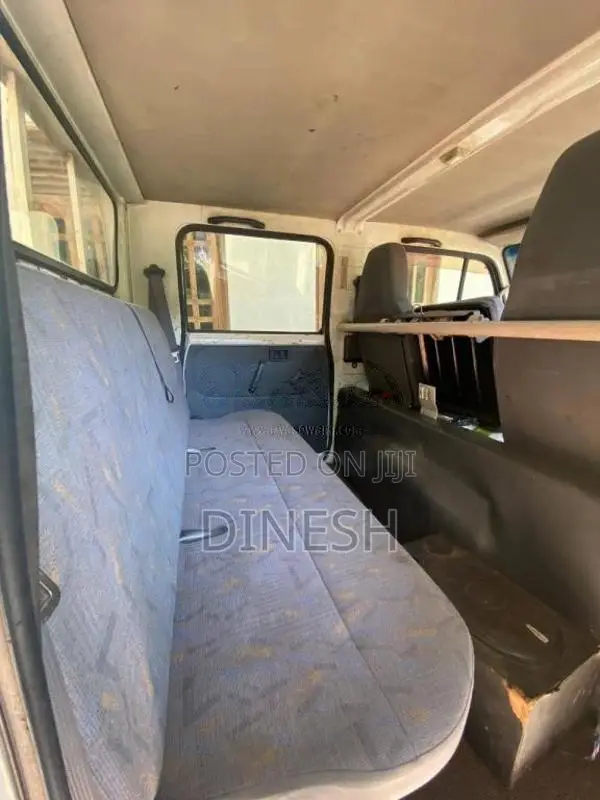 Nissan CrewCab 1999 Crew Cab (Used)