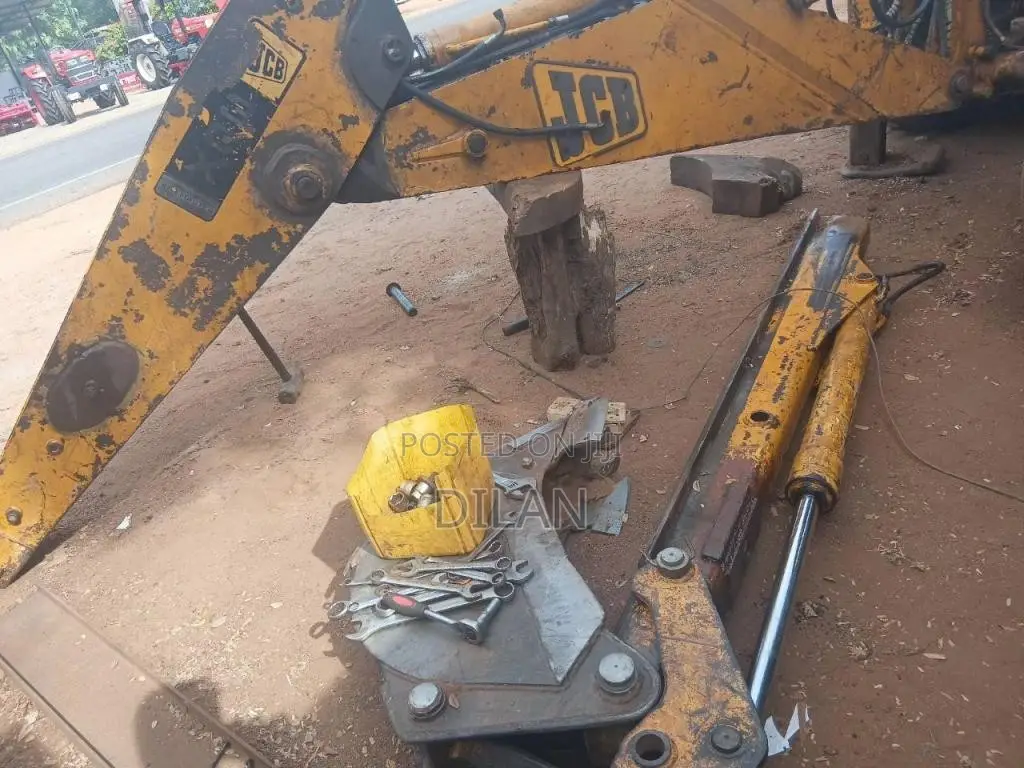 JCB 3CX 1991 Heavy-Duty (Used)