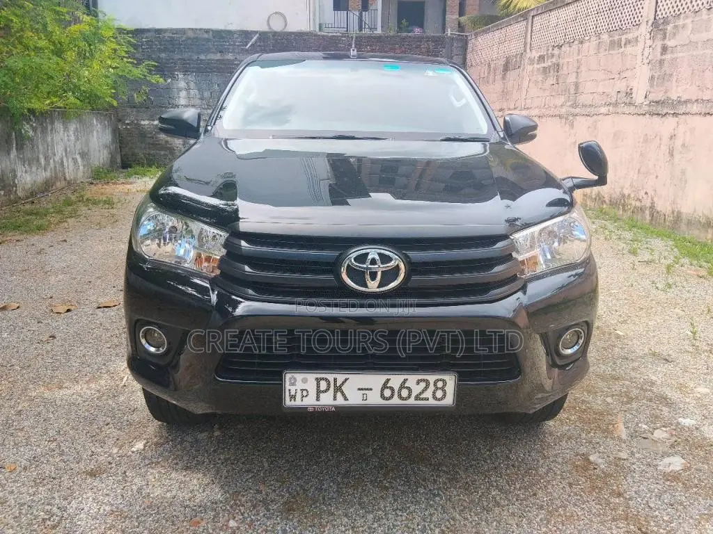 Toyota Hilux 2019 Pickup (Used)