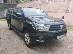 Toyota Hilux 2019 Pickup (Used)