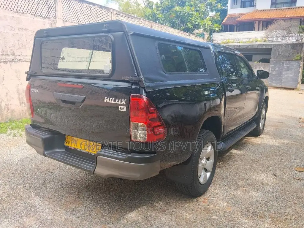 Toyota Hilux 2019 Pickup (Used)
