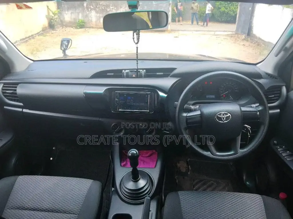 Toyota Hilux 2019 Pickup (Used)