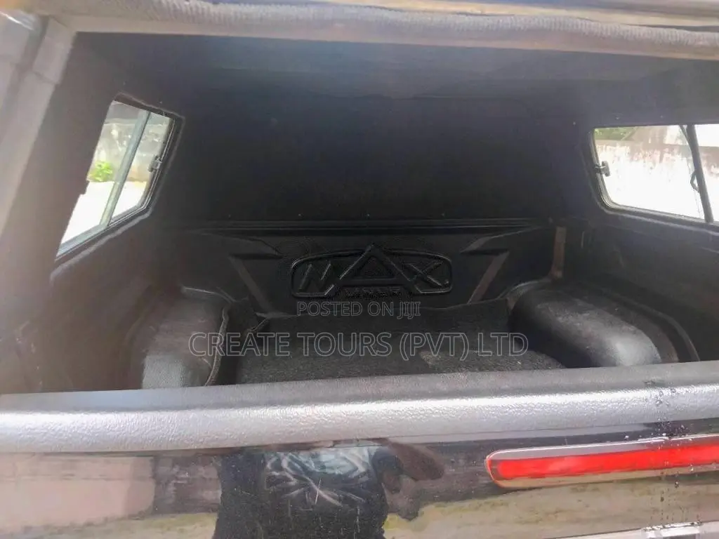 Toyota Hilux 2019 Pickup (Used)