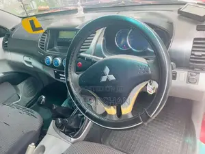Mitsubishi L200 2007 Pickup (Used)